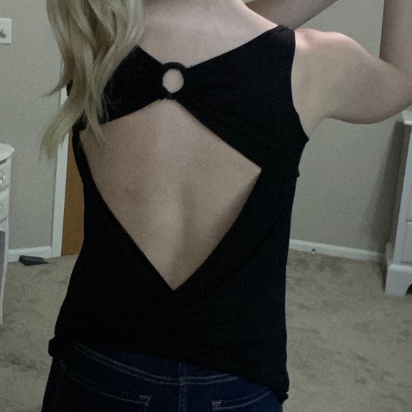 Wet Seal backless tank top - Picture 2 of 5